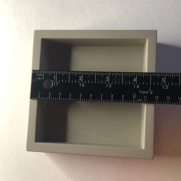 𝅺brookstone Desktop tray Slate Lisbon collection tinted concrete - Picture 4 of 5